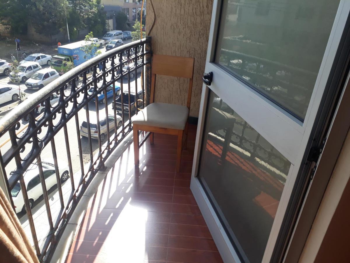 bruhway hotel Addis Abeba Exterior foto